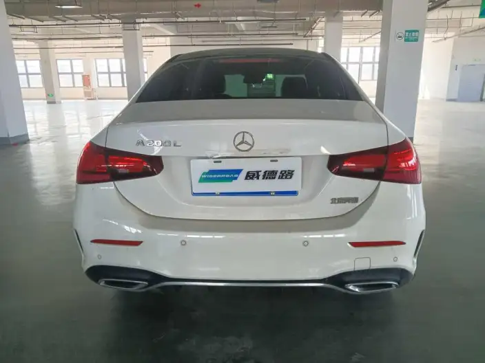Mercedes-Benz A-class 2023 Model A 200 L Sports sedan Fashion Edition – фото 5