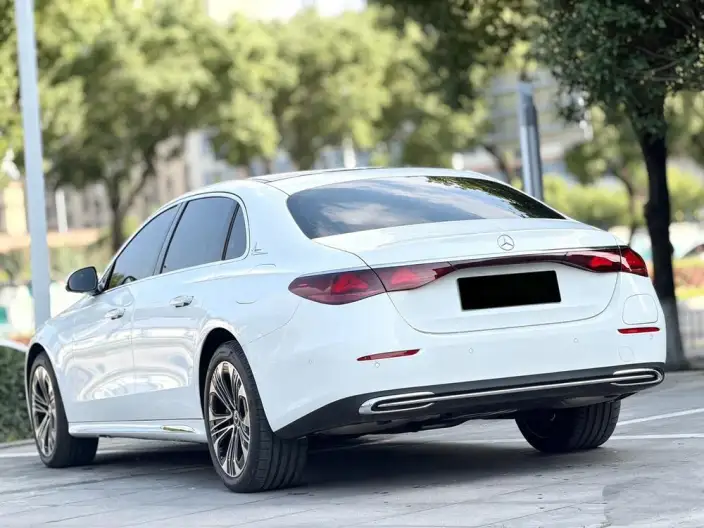 Mercedes-Benz E-Class PHEV 2024 Model E 350 e L sedan