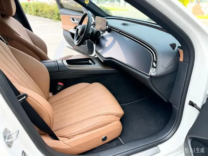 Mercedes-Benz E-Class PHEV 2024 Model E 350 e L sedan – фото 7