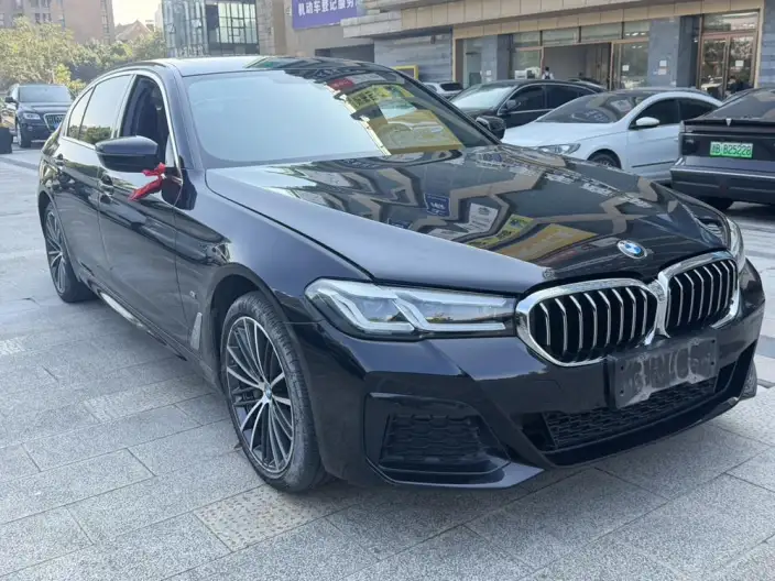 BMW 5 Series 2023 Model Facelift 530Li Leading Model M Sports Set