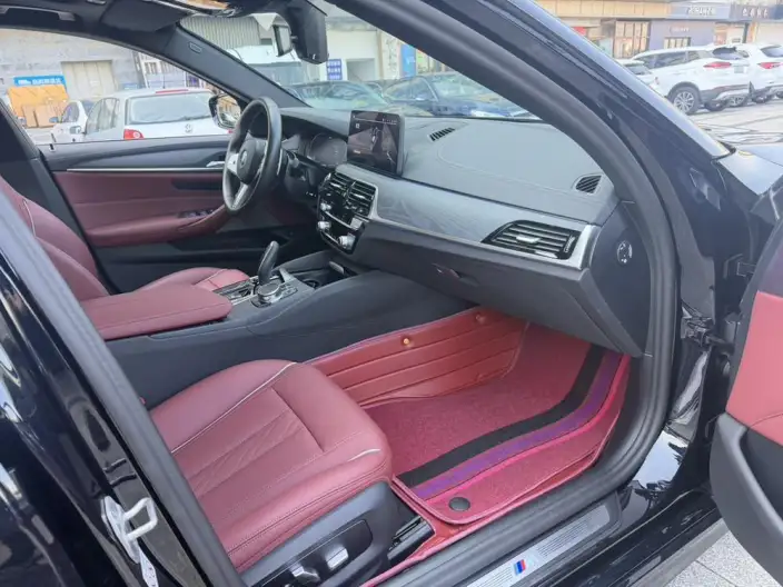BMW 5 Series 2023 Model Facelift 530Li Leading Model M Sports Set – фото 7