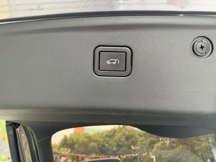 Changan Auchan Z6 2022 Model Blue whale 1.5T DCT Smart Prestige Model – фото 9