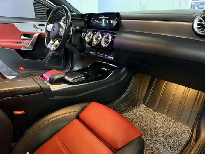 Mercedes-Benz A-Class AMG 2023 Model AMG A 35 L 4MATIC – фото 7