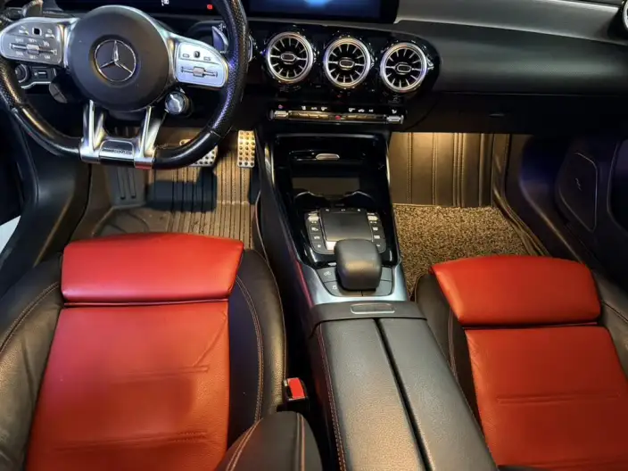 Mercedes-Benz A-Class AMG 2023 Model AMG A 35 L 4MATIC – фото 9