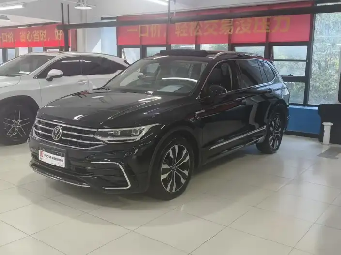 Volkswagen Tiguan L 2022 Model 330TSI Automatic 2WD R-Line Enjoy the version more