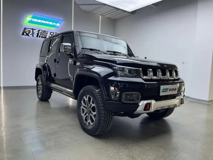 BAIC BJ40 2023 Model 2.0T Automatic 4WD City Hunter Edition Warrior Model – фото 3
