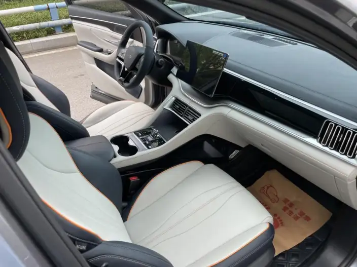 BYD Song PLUS DM 2023 Model DM-i Champion Edition 110KM Flagship Model – фото 10