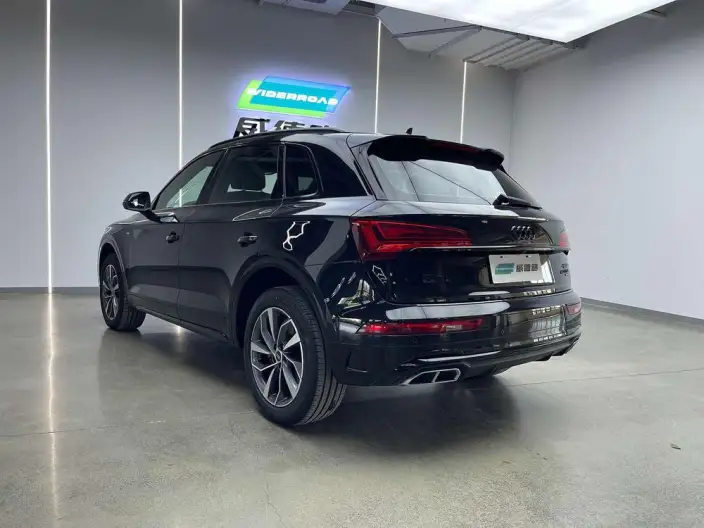 Audi Q5L 2022 Model 40T Luxury Dynamic Model