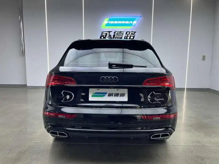 Audi Q5L 2022 Model 40T Luxury Dynamic Model – фото 5