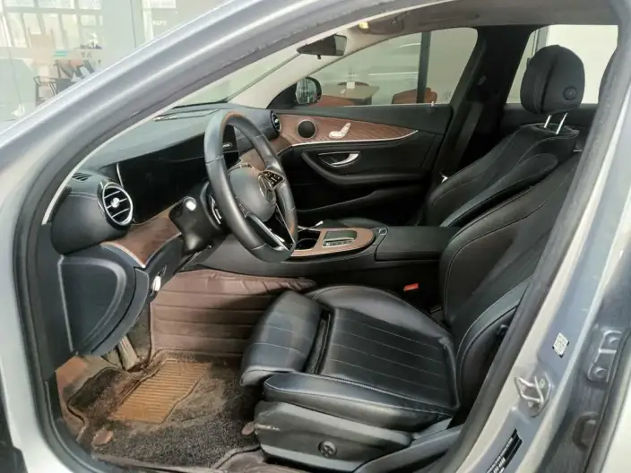 Mercedes-Benz E-Class 2022 Model Facelift II E 260 L sedan – фото 8