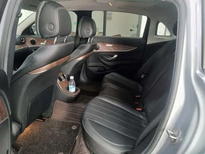 Mercedes-Benz E-Class 2022 Model Facelift II E 260 L sedan – фото 10