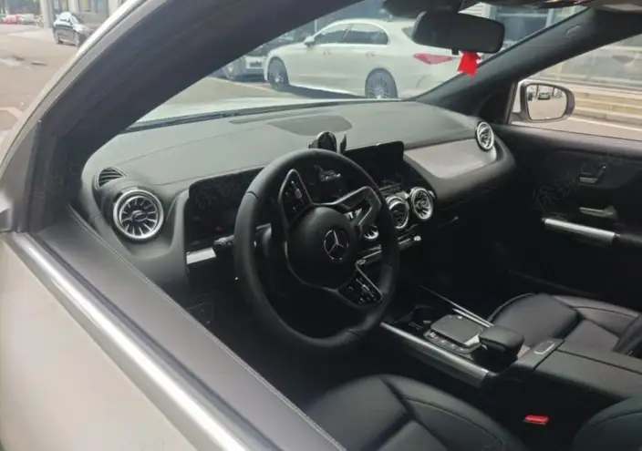 Mercedes-Benz EQA 2023 Model Facelift EQA 260 – фото 7