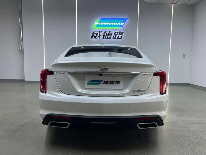 Cadillac CT5 2022 Model 28T Fashion Model – фото 6