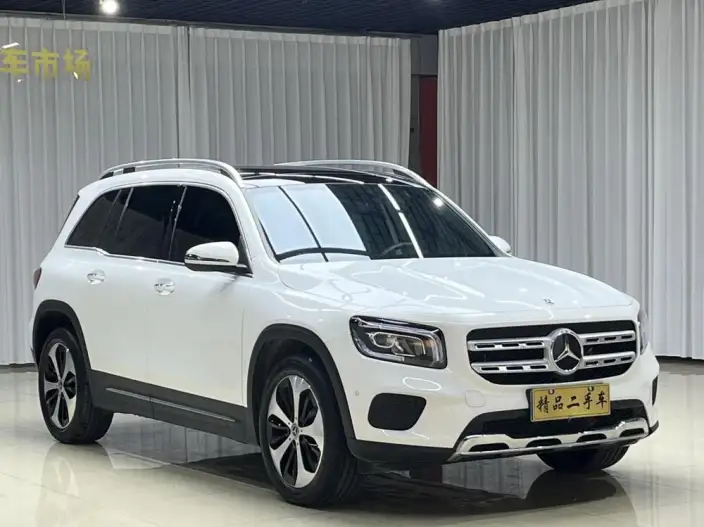 Mercedes-Benz GLB 2023 Model GLB 220 Fashion Model – фото 3