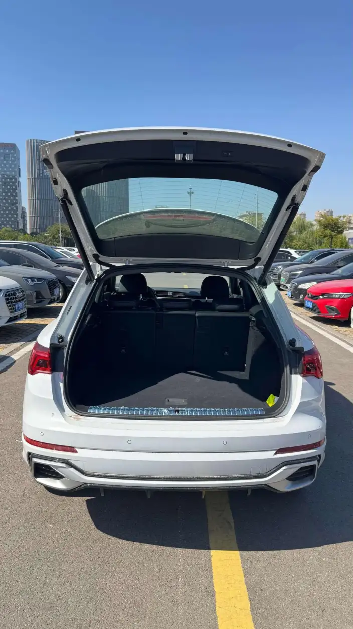 AUDI Q3 2024 Model 35 TFSI Fashion Dynamic Model – фото 8