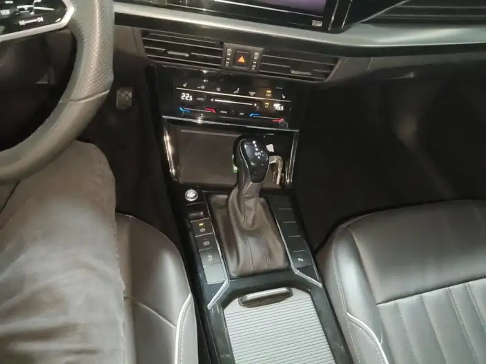 Volkswagen Passat 2023 Model Facelift 330TSI Starry sky Elite Edition – фото 10
