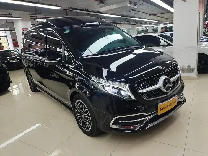 Mercedes-Benz V-Class 2021 Model V 260 L Long wheelbase Premium Edition – фото 2