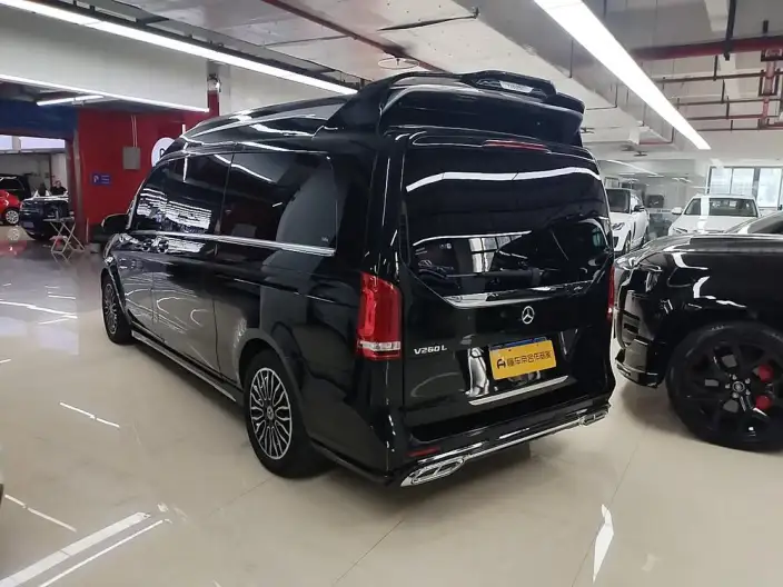 Mercedes-Benz V-Class 2021 Model V 260 L Long wheelbase Premium Edition – фото 3