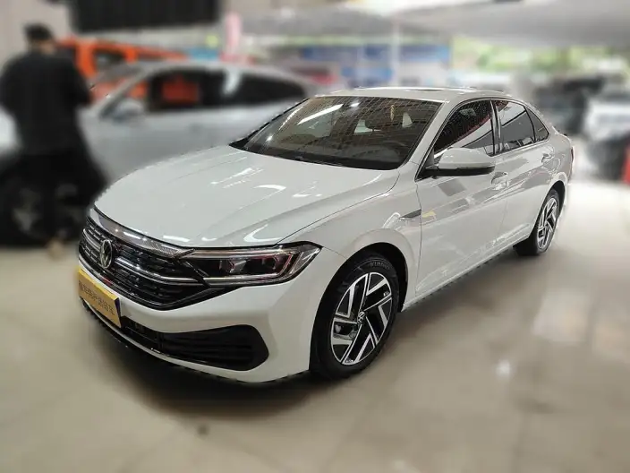 Volkswagen Sagitar 2025 Model 300TSI DSG Beyond Edition – фото 1