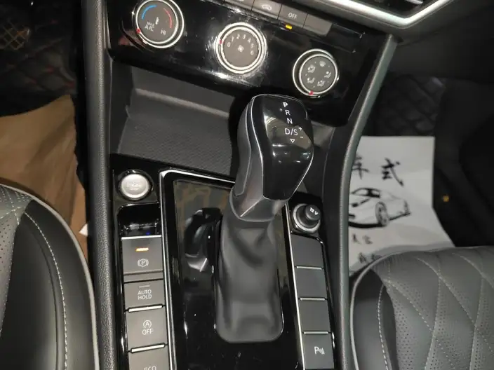 Volkswagen Sagitar 2025 Model 300TSI DSG Beyond Edition – фото 9