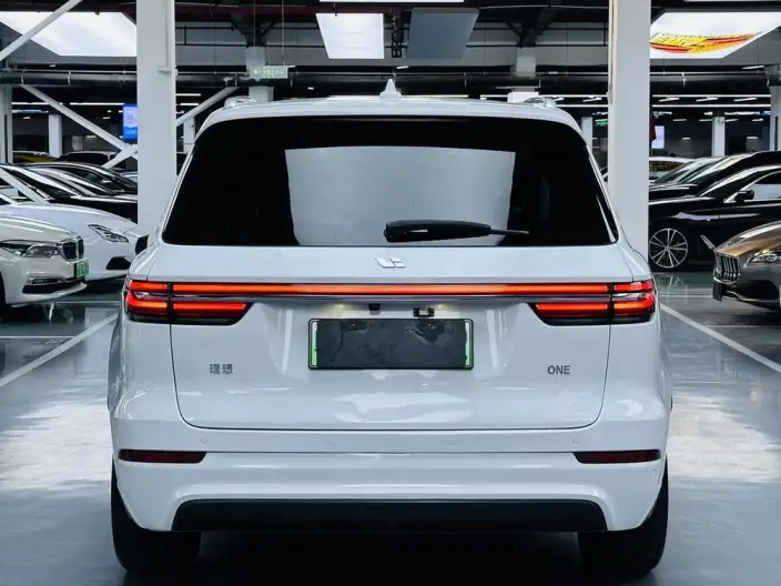 Li Auto ONE 2020 Model Extended Range 6 seat Edition – фото 6