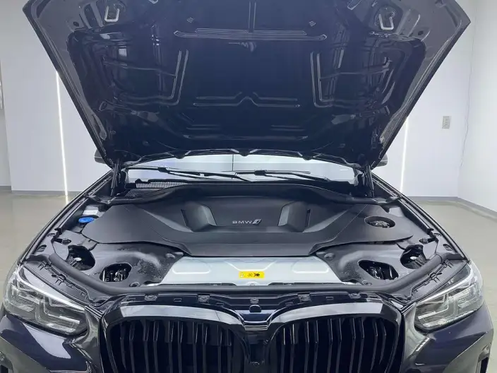 BMW iX3 2024 Model Leading Model – фото 8