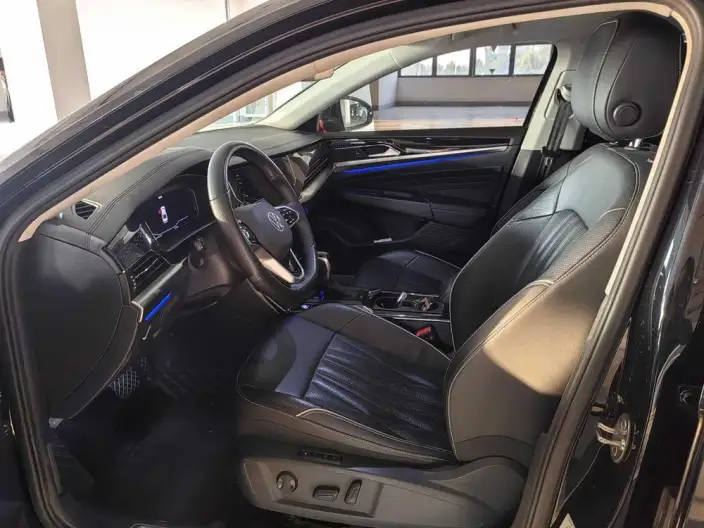Volkswagen Passat 2022 Model 330TSI Deluxe Edition – фото 8