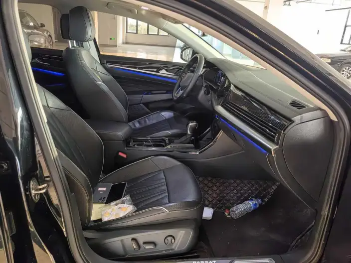 Volkswagen Passat 2022 Model 330TSI Deluxe Edition – фото 9