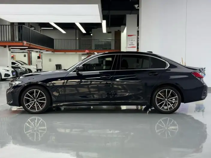 BMW 3 Series 2023 Model 320Li M Sports Set – фото 4
