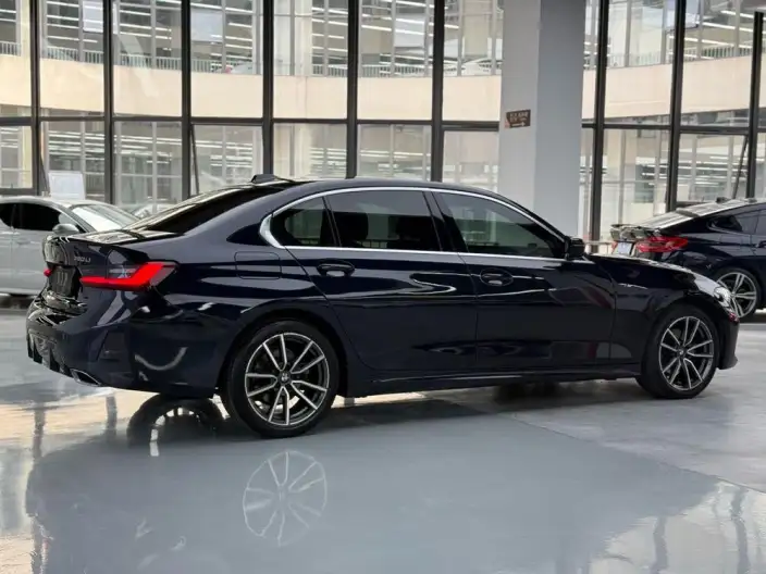 BMW 3 Series 2023 Model 320Li M Sports Set – фото 7