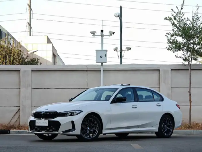 BMW 3 Series 2025 Model 330Li M Sports Night Set – фото 1