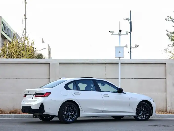BMW 3 Series 2025 Model 330Li M Sports Night Set – фото 5