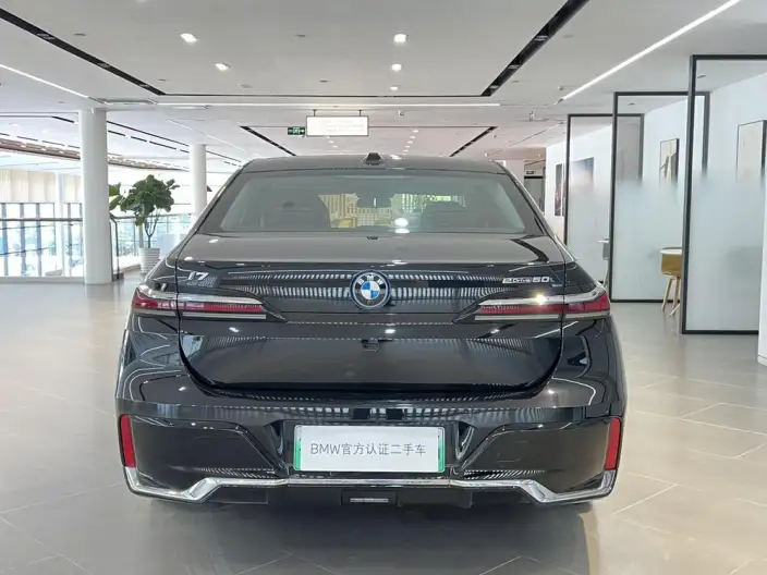 BMW i7 2023 Model eDrive50L Leading Model M Sports Set – фото 5