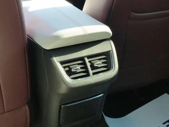 Buick LaCrosse 2023 Model 28T Automatic Yue Zun Edition – фото 9