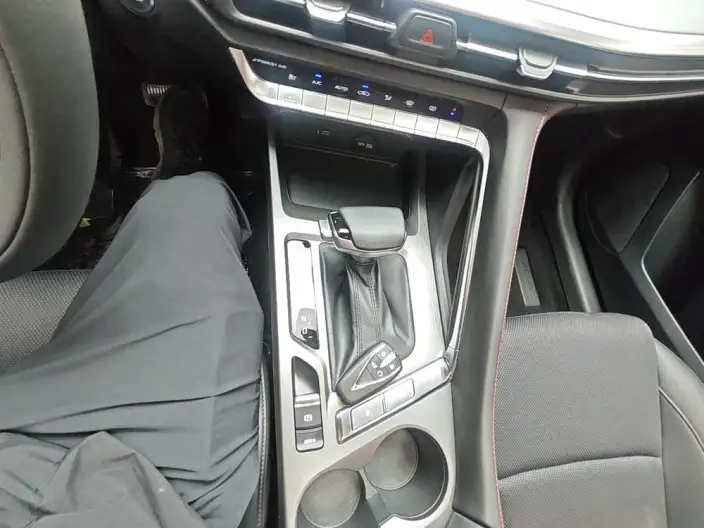 Changan CS35 PLUS 2023 Model Changxiang Edition Blue whale NE 1.4T DCT Luxury Model – фото 5
