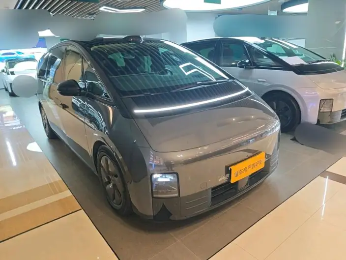 Li Auto MEGA 2024 Model Ultra Edition – фото 2