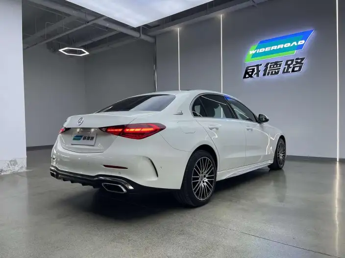 Mercedes-Benz C-Class 2023 Model C 260 L Sports Edition – фото 6