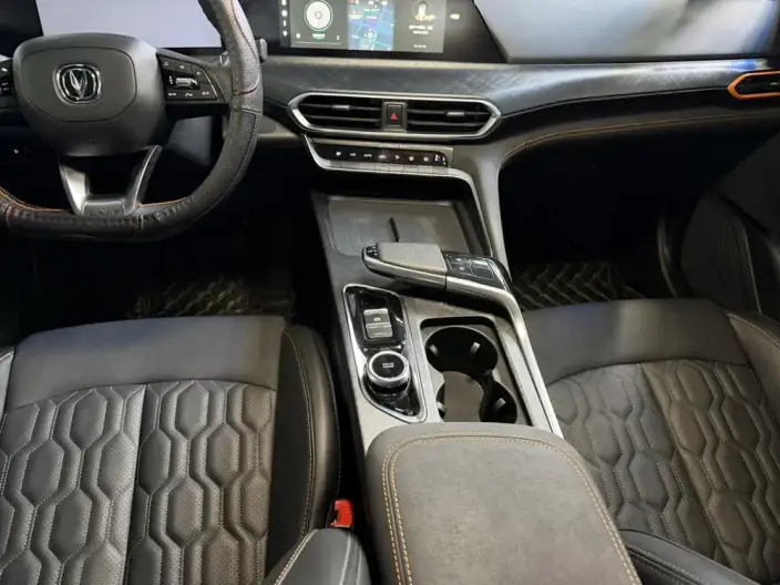 Changan UNI-T 2022 Model 1.5T Noble Model – фото 9