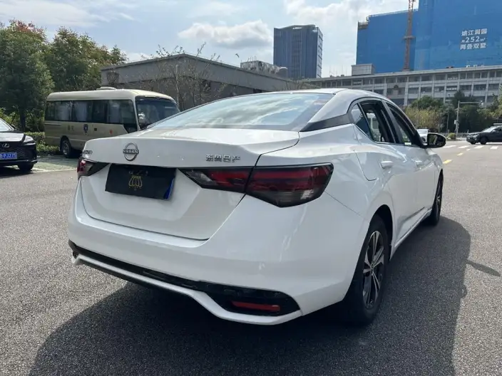 Nissan Sylphy 2023 Model 1.6L CVT Yuexiang Edition – фото 7