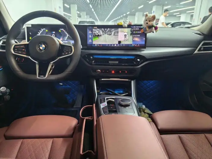 BMW 3 Series 2025 Model 325Li M Sports Set – фото 10