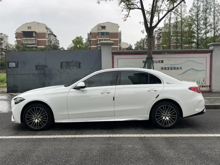 Mercedes-Benz C-Class 2022 Model C 260 L Sports Edition – фото 3