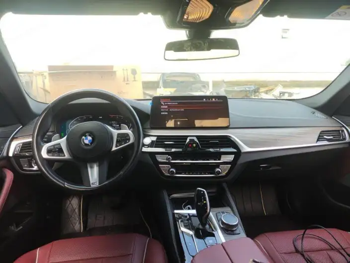 BMW 5 Series 2022 Model Facelift 530Li Leading Model M Sports Set – фото 5