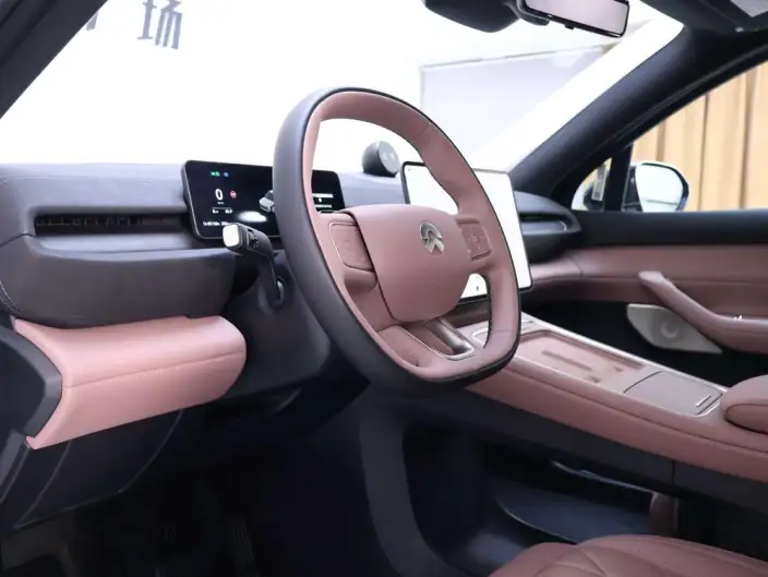 NIO EC6 2025 Model 75kWh – фото 9