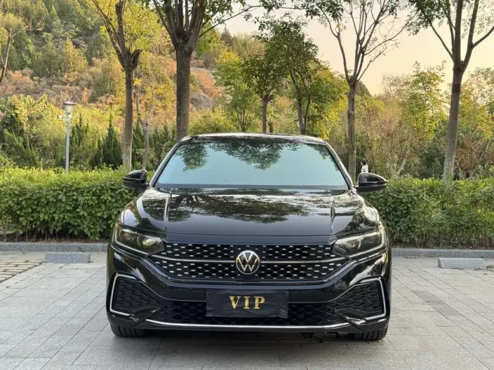 Volkswagen Passat 2022 Model 330TSI Starry sky Elite Edition – фото 2