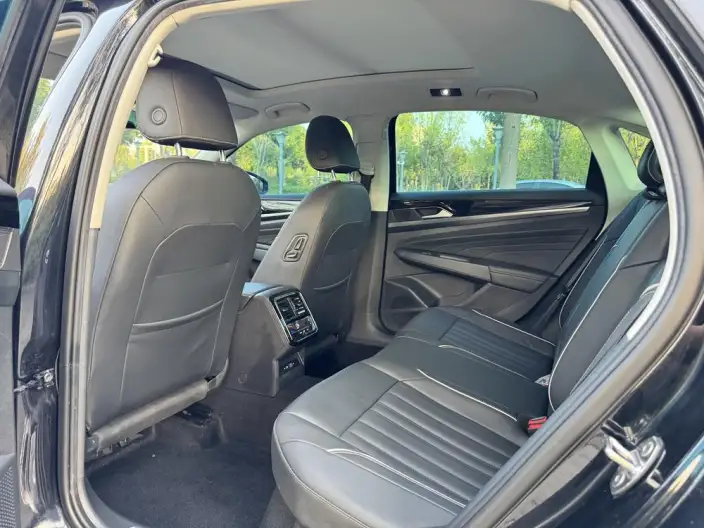 Volkswagen Passat 2022 Model 330TSI Starry sky Elite Edition – фото 9