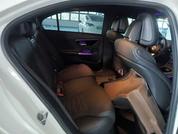 Mercedes-Benz C-Class 2024 Model C 260 L Sports Edition – фото 10