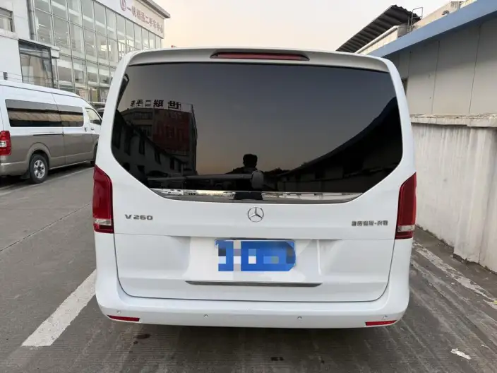 Mercedes-Benz V-Class 2021 Model V 260 Pilot Edition – фото 3