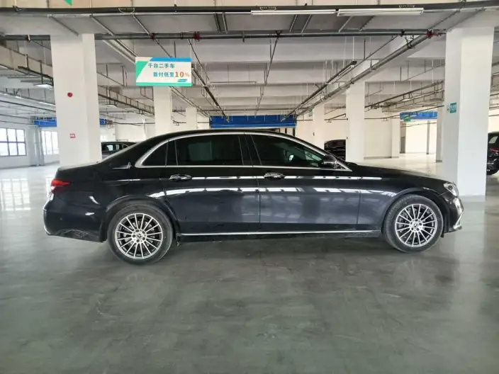 Mercedes-Benz E-Class 2023 Model E 260 L sedan – фото 6