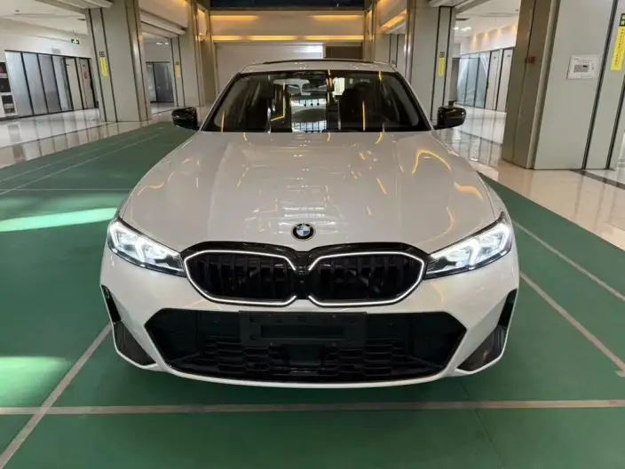 BMW 3 Series 2025 Model 330Li M Sports Night Set – фото 2
