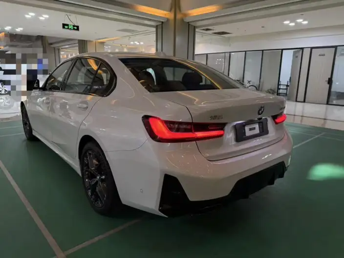 BMW 3 Series 2025 Model 330Li M Sports Night Set – фото 4